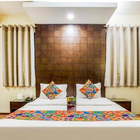 Hotel Max New Delhi Ngoại thất bức ảnh